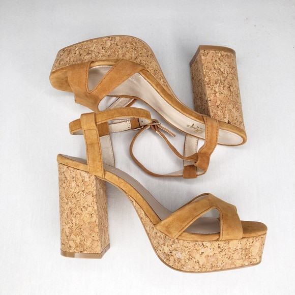 Shellys London Shoes - NWOB Shelly’s London Tan Suede Sandals/Heels, 38